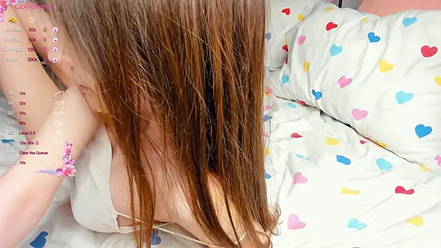 Snapshot of MarionSilver chatting on 03.21.25 MarionSilver online show from 03.21.25