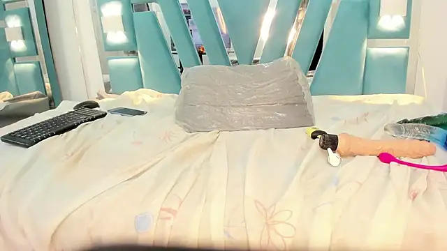 ebony valentina online show from 03.21.25