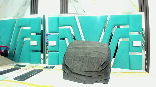 ebony valentina online show from 09.19.25