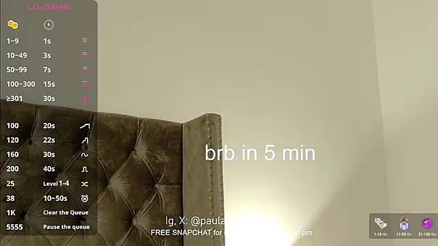 Snapshot of PauLaaCam chatting on 09.18.25 PauLaaCam online show from 09.18.25