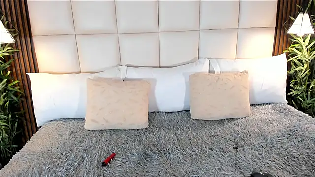 MelanieHillss online show from 03.04.26