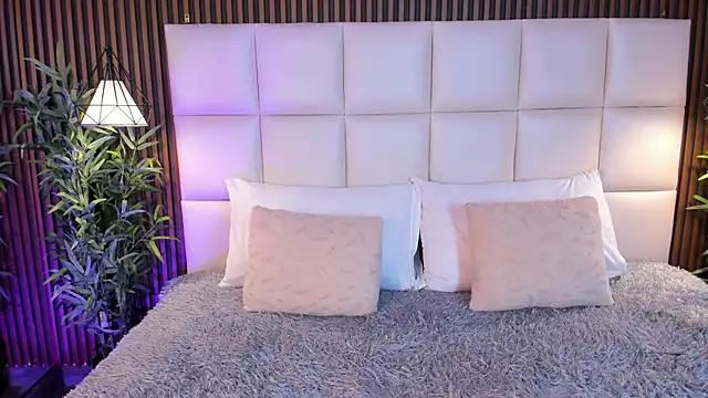 MelanieHillss online show from 04.01.26