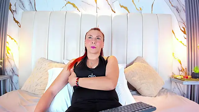 EvaMillins online show from 09.17.25