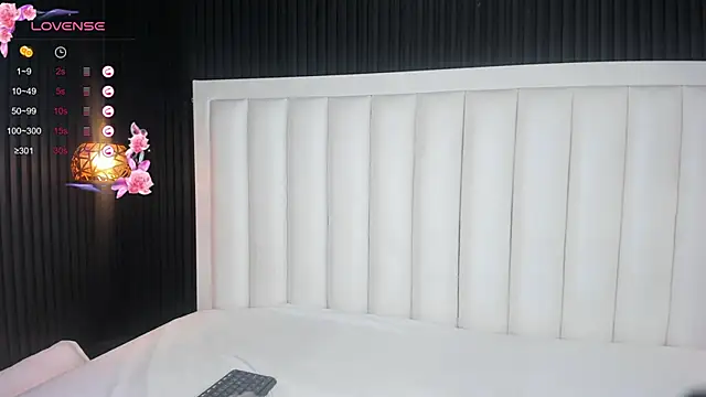 MiaMistrex online show from 09.24.25