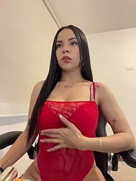 Snapshot of Naatalia chatting on 03.04.25 Naatalia online show from 03.04.25