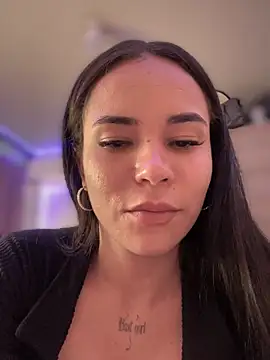 Snapshot of Naatalia chatting on 11.10.25 Naatalia online show from 11.10.25