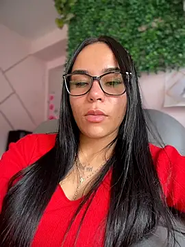 Snapshot of Naatalia chatting on 02.13.26 Naatalia online show from 02.13.26