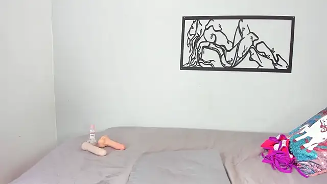 karina-lopez online show from 10.17.25