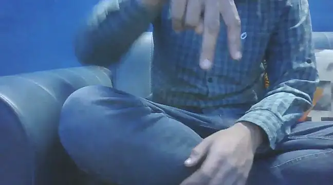 love me you online show from 02.19.25