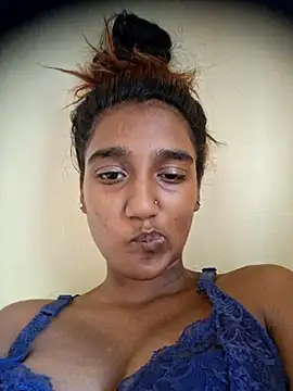 indianpink lips online show from 02.07.26