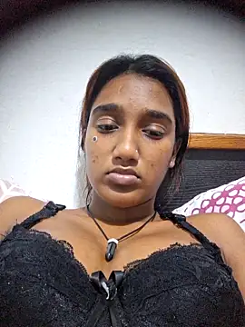 indianpink lips online show from 03.13.26
