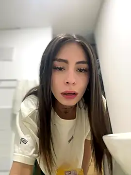 candycami19 online show from 10.13.25