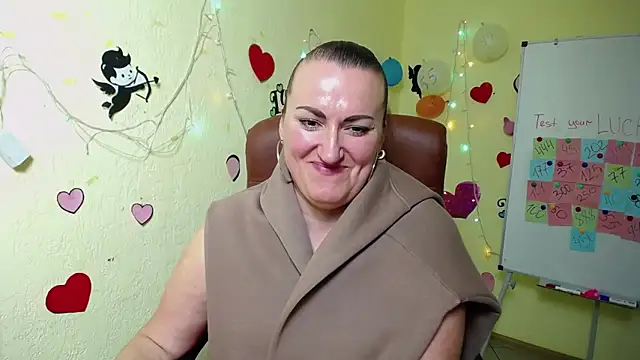 DianaMGG online show from 02.27.25