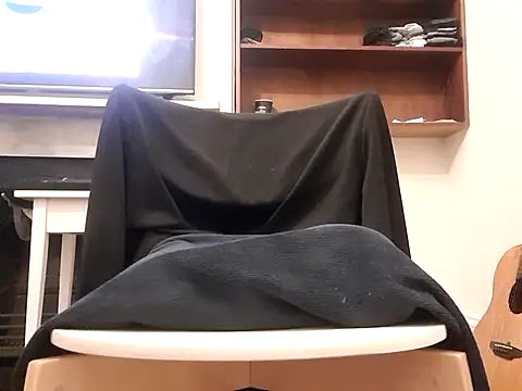 Snapshot of MystiqueRider chatting on 10.08.25 MystiqueRider online show from 10.08.25