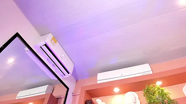 Snapshot of SofiaBennett_ chatting on 03.22.25 SofiaBennett online show from 03.22.25