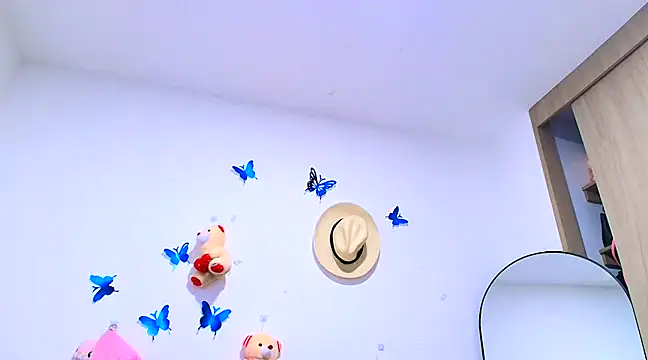 Snapshot of Veronica_Milf1 chatting on 02.16.25 Veronica Milf1 online show from 02.16.25