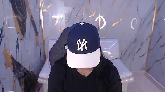 melany rouse18 online show from 09.19.25