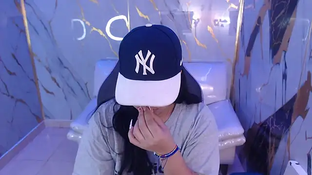 melany rouse18 online show from 09.24.25