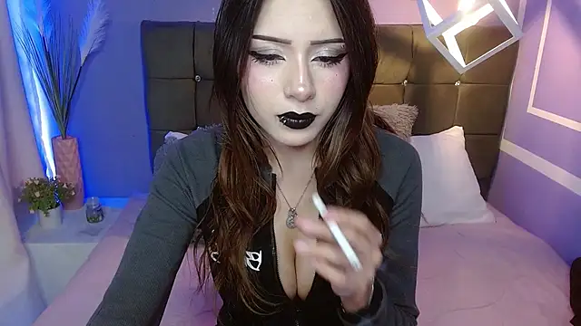 fyreandfox  online show from 01.31.26