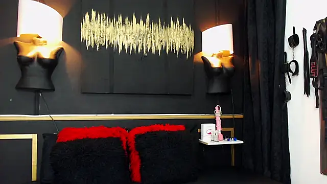 Dahiana Giil online show from 03.15.25