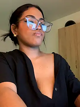 Dahiana Giil online show from 09.19.25