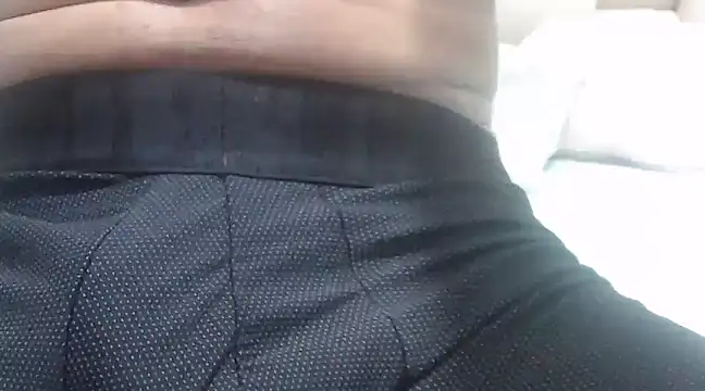 Snapshot of JhonTorres018 chatting on 02.15.25 JhonTorres018 online show from 02.15.25