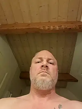 Snapshot of Lucifer29cm chatting on 02.14.25 Lucifer29cm online show from 02.14.25