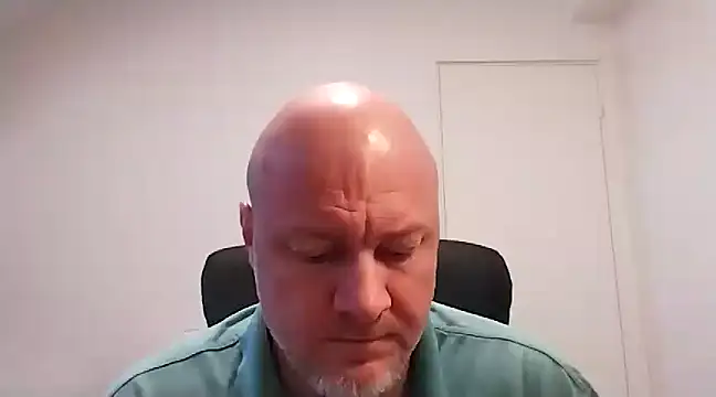 Snapshot of Lucifer29cm chatting on 03.06.25 Lucifer29cm online show from 03.06.25