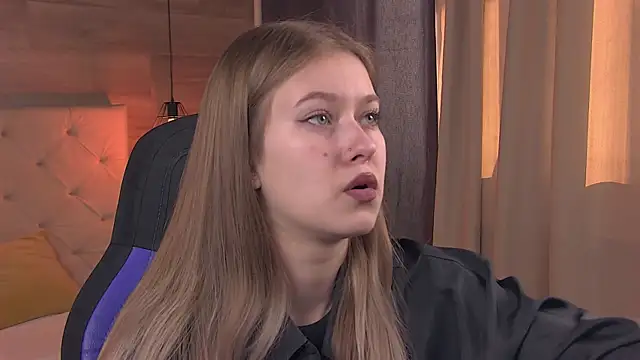 EveMundie online show from 02.22.25