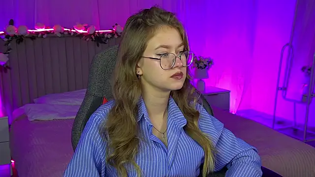 EveMundie online show from 11.28.25