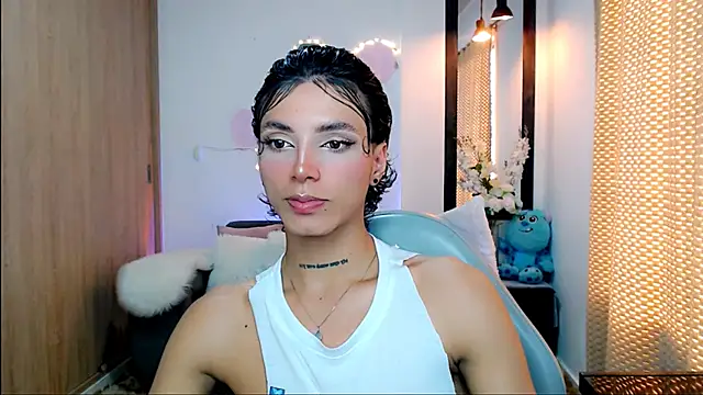 Snapshot of nilam_valker chatting on 03.22.25 nilam valker online show from 03.22.25