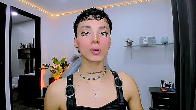 Snapshot of nilam_valker chatting on 10.02.25 nilam valker online show from 10.02.25