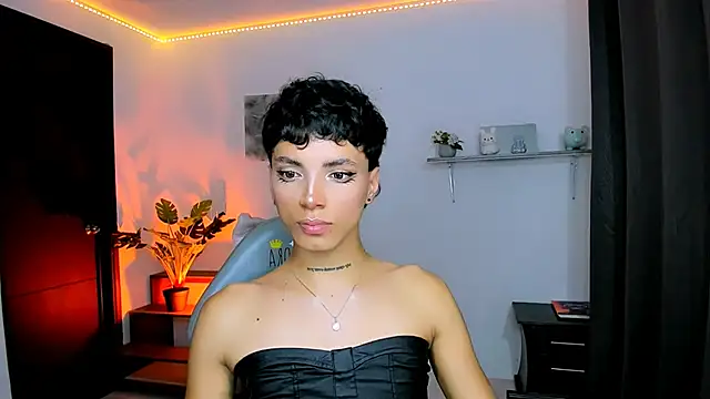 Snapshot of nilam_valker chatting on 10.22.25 nilam valker online show from 10.22.25