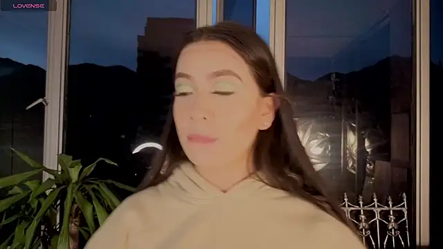 Ivanna West online show from 10.17.25