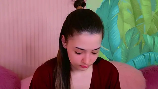 Snapshot of Alice_Deleon chatting on 05.09.26 Alice Deleon online show from 05.09.26