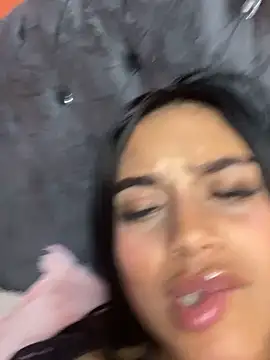 Emily sharlot online show from 12.20.25