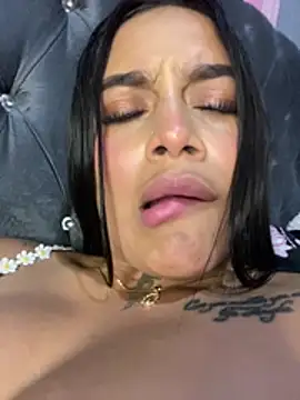 Snapshot of Emily_sharlot chatting on 03.03.26 Emily sharlot online show from 03.03.26