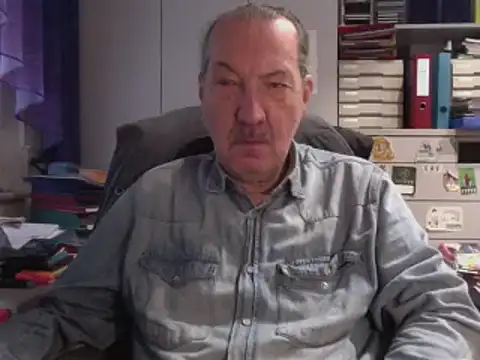 HMStraps01 online show from 01.06.25