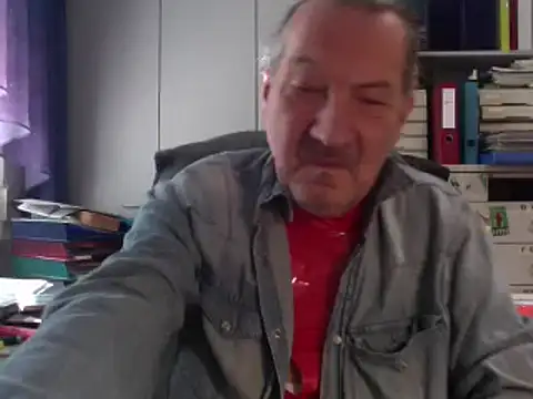 HMStraps01 online show from 01.08.25