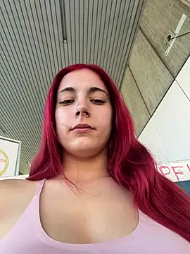 Snapshot of sexymelli18 chatting on 06.25.26 sexymelli18 online show from 06.25.26