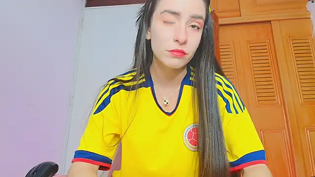 Snapshot of Peach_Rose_ chatting on 11.15.25 Peach Rose online show from 11.15.25