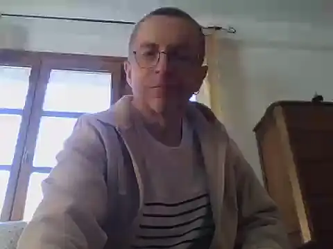 Snapshot of Xavspank2 chatting on 04.05.26 Xavspank2 online show from 04.05.26