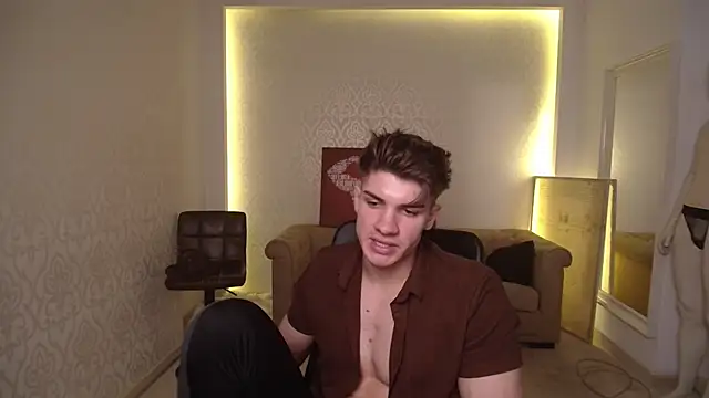 MaxKaiden online show from 02.28.25