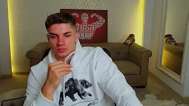 MaxKaiden online show from 09.17.25