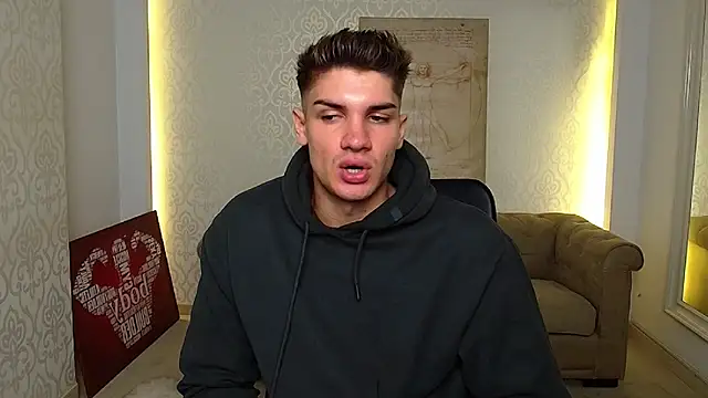 MaxKaiden online show from 10.06.25