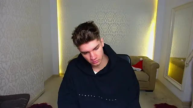 MaxKaiden online show from 01.14.26