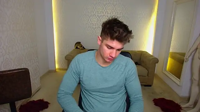 MaxKaiden online show from 01.18.26