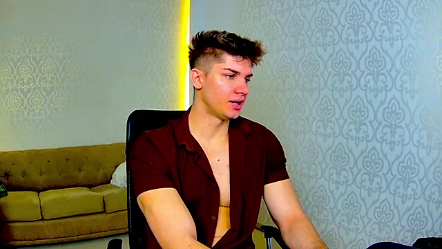 MaxKaiden online show from 02.11.26