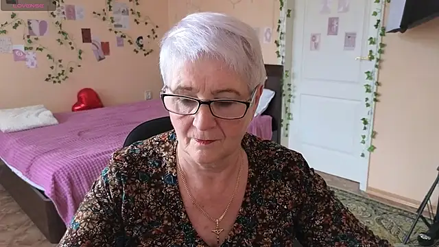 Sandra Snowflake online show from 06.03.26