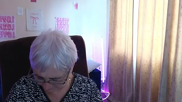 Sandra Snowflake online show from 06.10.26